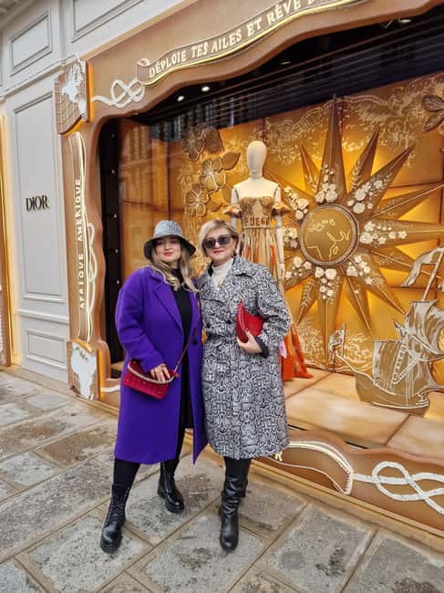 Paris: Private Fashion Tour (Chanel, Dior, Sex & the City) - Inside Dior and Chanel: Viewing Parisian Fashion Icons