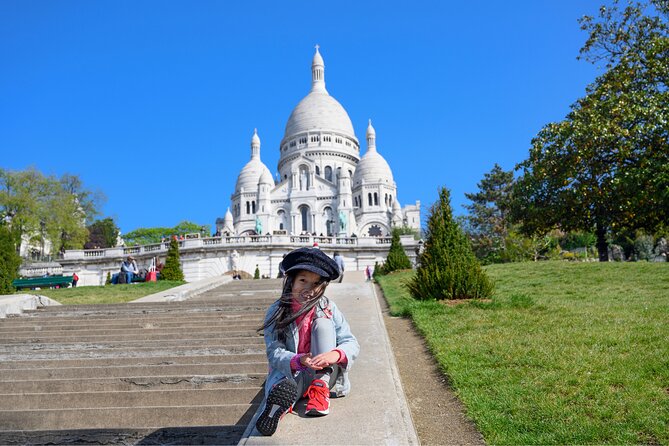 Paris Private Full Day Tour: Montmartre, Sights & Eiffel Tower - From Montmartre to the Elegant Central Paris