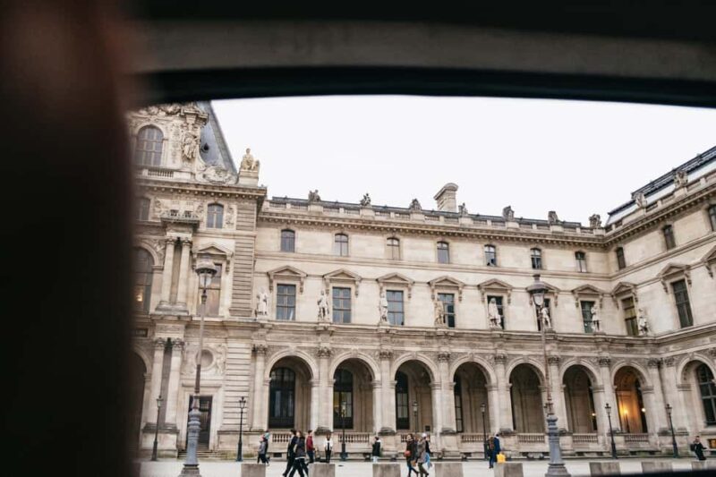 Paris: Private Guided City Tour in a Traction Avant or DS 21 - The Guides Expertise and Personal Touch