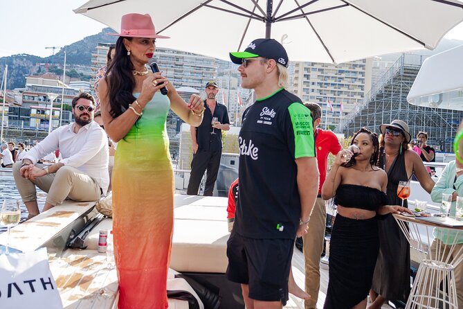 Paris Private Guided Professional Photoshoot - The Cost-Effective Price and Booking Details