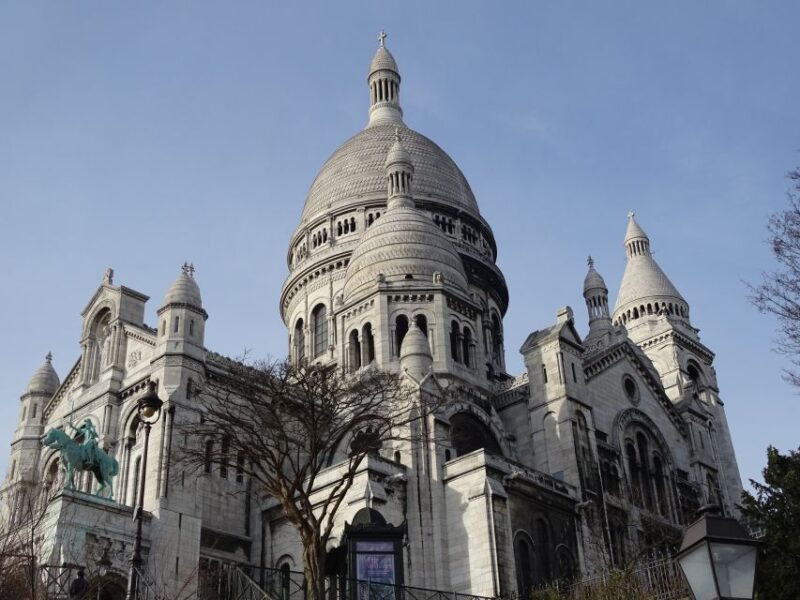 Paris: Private Guided Tour of the Charming Montmartre - Practical Details: Logistics and Group Size