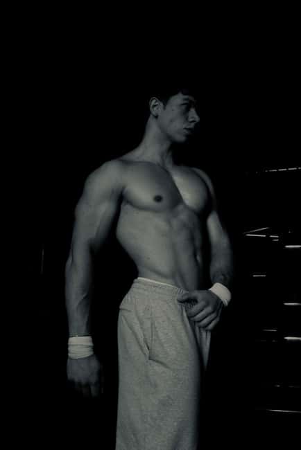 Paris: Private Gym Photoshoot with Photographer - The Professionally Edited Photos