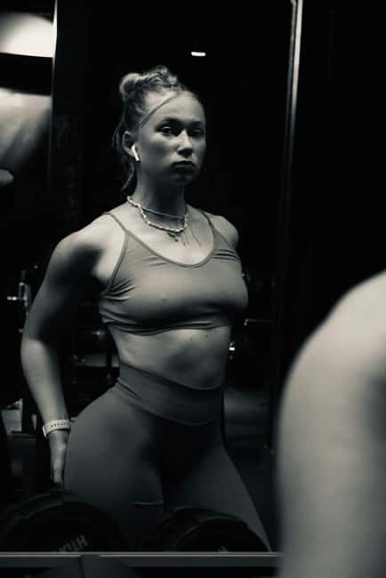 Paris: Private Gym Photoshoot with Photographer - The Sum Up: An Authentic Fitness Photography Experience in Paris