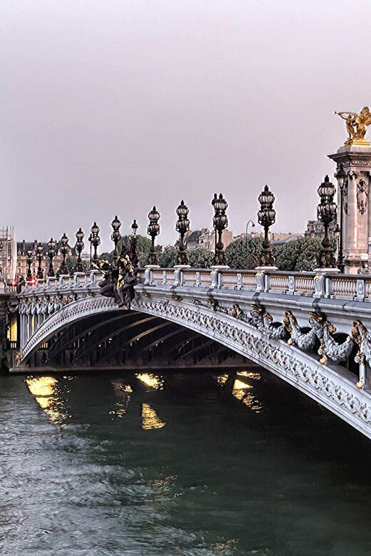 Paris: Private Layover Tour - The Eiffel Tower: Breathtaking Views in 30 Minutes