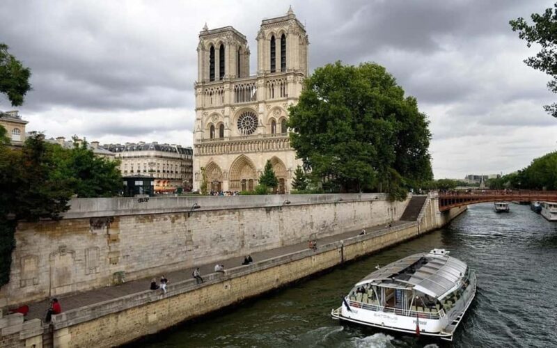 Paris: Private Layover Tour - Practical Details: Group Sizes, Costs, and Booking Flexibility