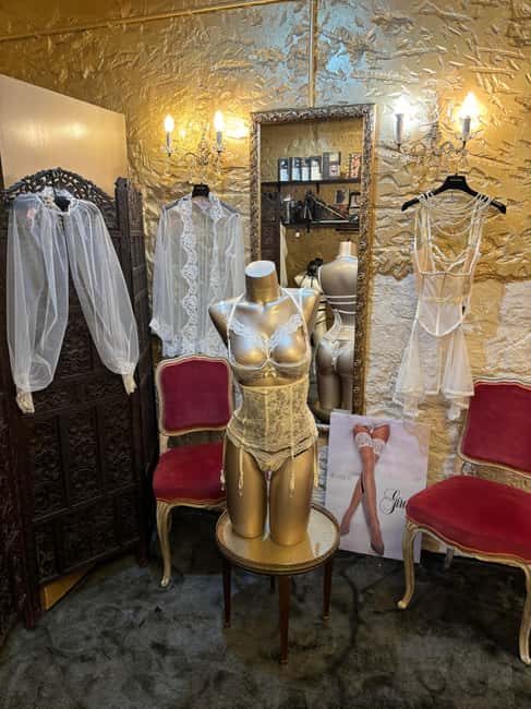 Paris: Private Lingerie Fitting activity - Discovering Exclusive Collections and Accessories