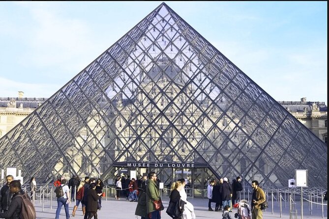 Paris Private Louvre Museum, Must See, 1H30 Tour. - Logistics and Booking Details