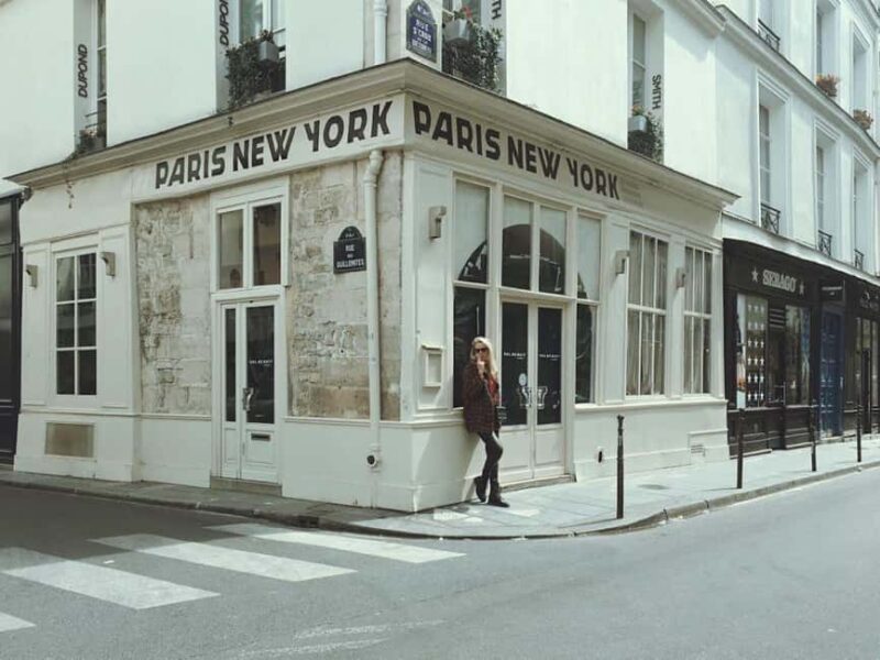 Paris: Private Marais District Photoshoot Plus 1 Polaroid - Discover the Charm of the Marais During Your Photoshoot