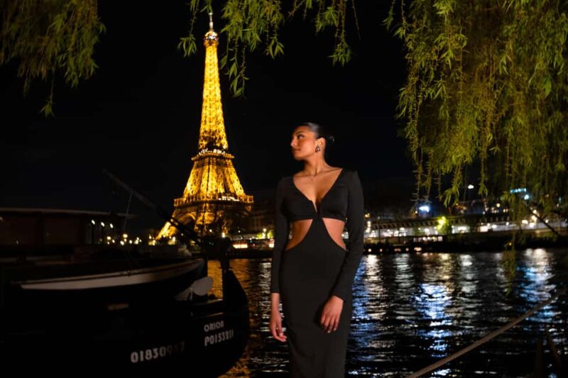 Paris: Private Photoshoot near any chosen Landmark - Discover the Flexibility and Personal Touch of This Paris Photoshoot