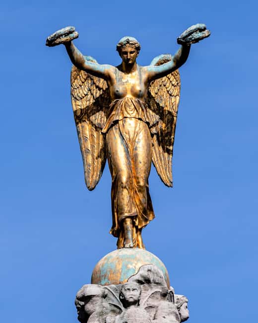 Paris: Private Seine River Cruise - Comparing Similar Private Seine Tours