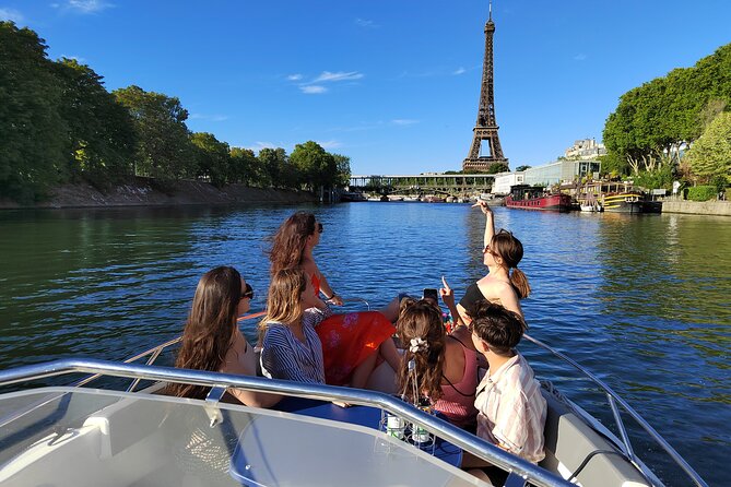 Paris Private Seine River Cruise with Captain - Unique Stops and Cultural Highlights on the Route