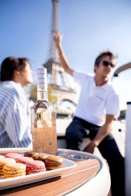 Paris: Private Small Boat Cruise with Rosé and Macarons - Timing, Pacing, and Seasonal Considerations