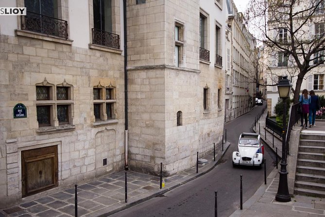 Paris Private Tour: Romantic Tour in a 2CV - The Charm of the Citroën 2CV in Paris