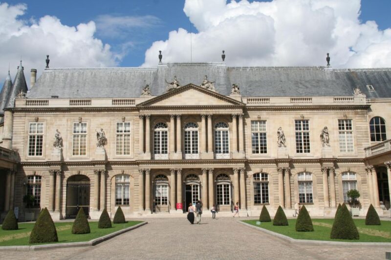 Paris: Private Tour with a Local Guide - Practical Details and Booking Flexibility