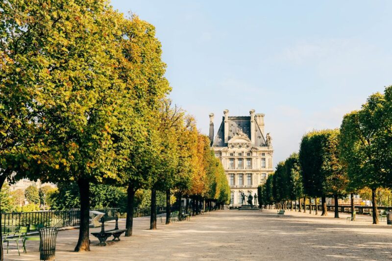 Paris: Private Tour with Locals  Highlights & Hidden Gems - Value for Money and Tour Pacing