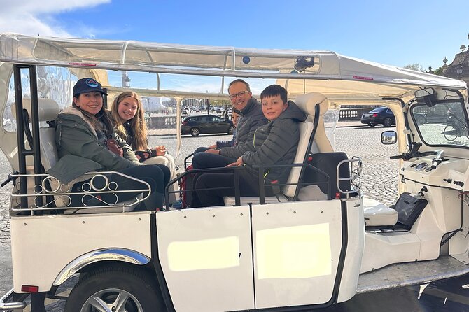 Paris Private Tour with Tuktukyourcity - Inside Knowledge at the Louvre Museum