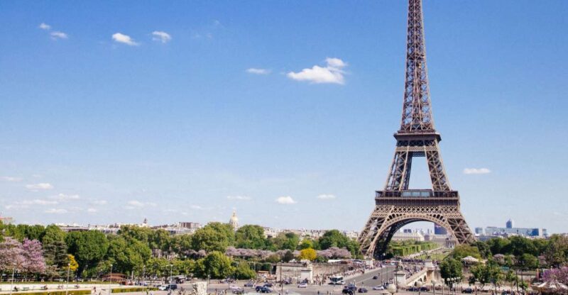 Paris: Private Walking Tour with a Licensed Local Guide - Suitable Audience for This Tour