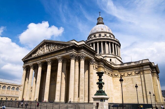 Paris Private Wine Tasting and Walk - Discover Paris Through Wine and Walks for an Intimate Experience