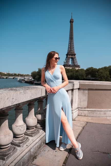 Paris: Quick Private Photography Session near Eiffel Tower - Clear and Concise Photography Experience Near the Eiffel Tower