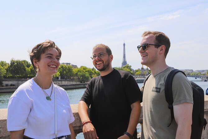 Paris Revolutionary Walking Tour: Iconic French Sights & Stories - Key Points