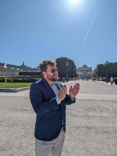 Paris: Révolution(s) Walking Tour - Final Stop at Palais de Justice de Paris