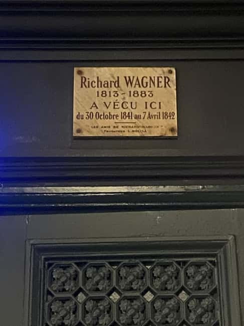 Paris: Saint-Germain-des-Prés Guided Tour with Wine & Cheese - The Atmosphere of the Family-Owned Wine Bar