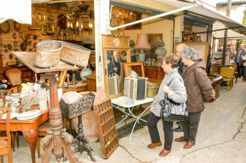 Paris: Saint Ouen Flea Market Guided Tour - Discover the Best of Parisian Vintage and Antique Markets for $40