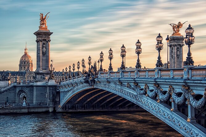 Paris Scavenger Hunt and Highlights Self-Guided Tour - Discover Over 10 Attractions in Paris