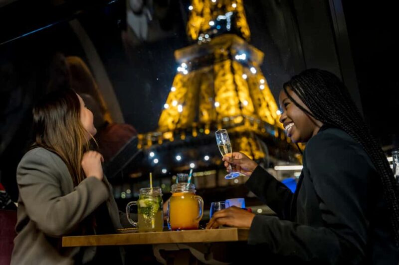 Paris: Seine River Champagne Dinner Cruise with Live Music - Key Points