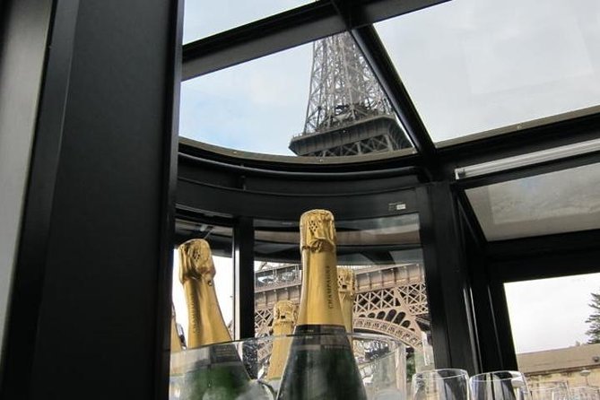 Paris Seine River Champagne Tasting Cruise - Practical Details and Group Size