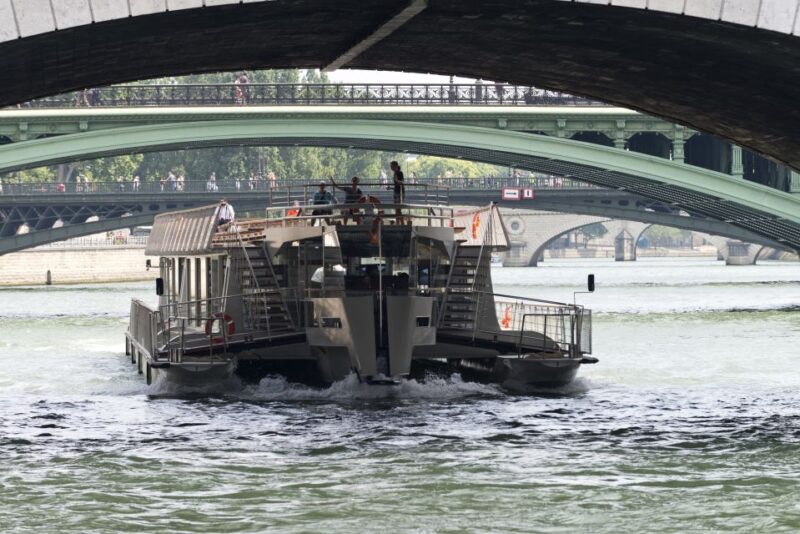 Paris: Seine River Cruise and 3-course Bistro Lunch - Flexibility and Accessibility of the Tour Schedule