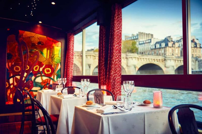 Paris: Seine River Cruise with 3-Course Dinner & Live Music - Key Points