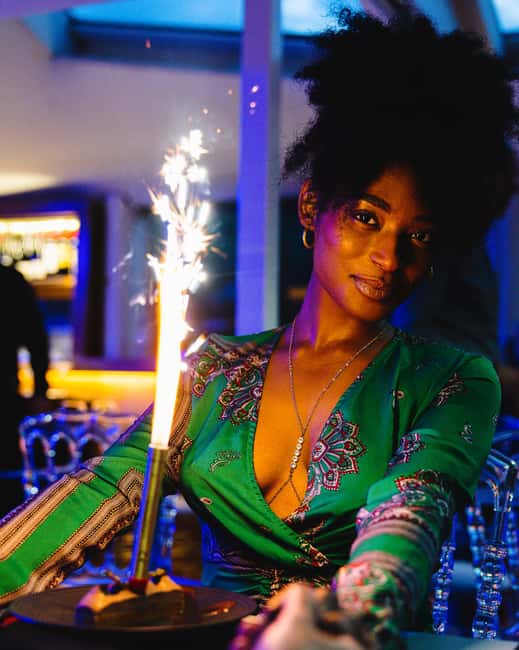 Paris: Seine River Dinner Cruise with Live Music - Comparing This Cruise to Other Seine River Dinner Options