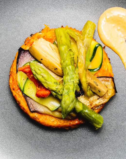 Paris: Seine River Dinner Cruise with Live Music - Who Will Enjoy This Seine Dinner Cruise?