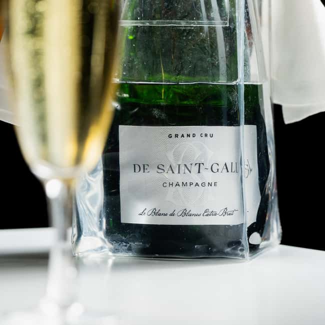 Paris: Seine River Dinner Cruise with Live Music - Final Thoughts: A Scenic Night Out with Room for Improvement