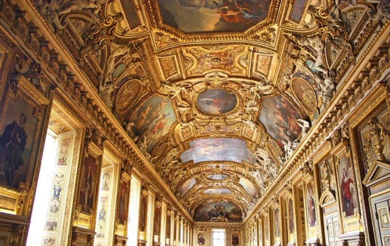 Paris: Senior-Friendly Louvre Museum Highlights Private Tour - Highlights: Iconic Masterpieces and Curated Rooms