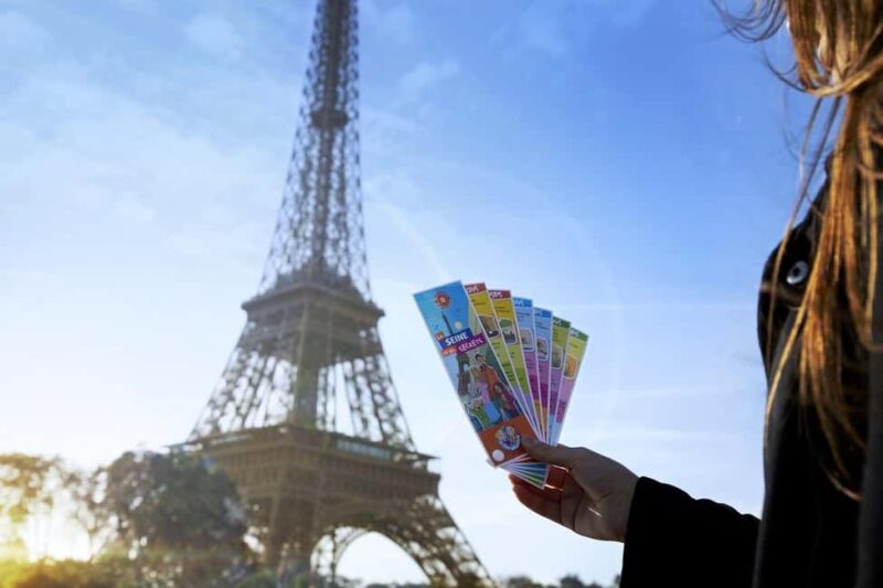 Paris: Sightseeing Cruise with 'Les Incollables' Quiz - Key Points