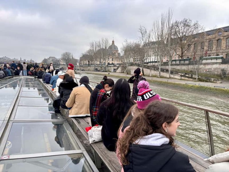 Paris: Sightseeing Cruise with 'Les Incollables' Quiz - Who Would Enjoy This Tour the Most?