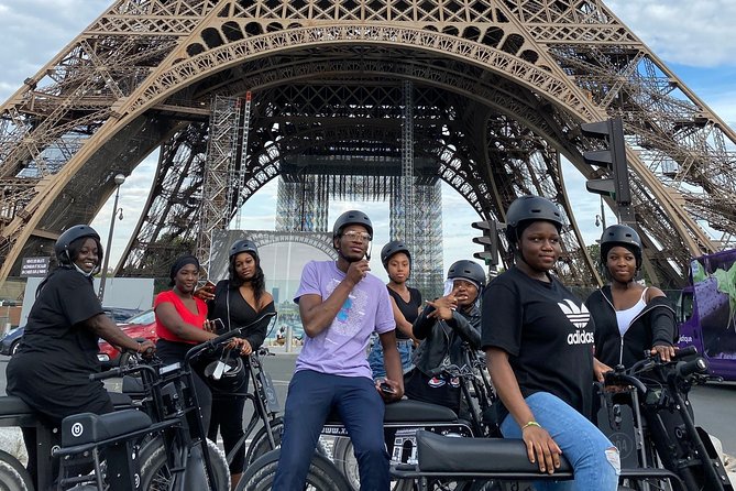 Paris Sightseeing Family Friendly Guided Electric Bike Tour - Passing Through the Tuileries Gardens and the Louvre