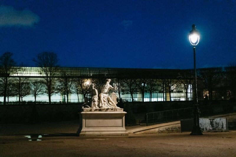 Paris: Sunrise Running and Sightseeing Group Tour - The Route Highlights: From Notre Dame to the Eiffel Tower