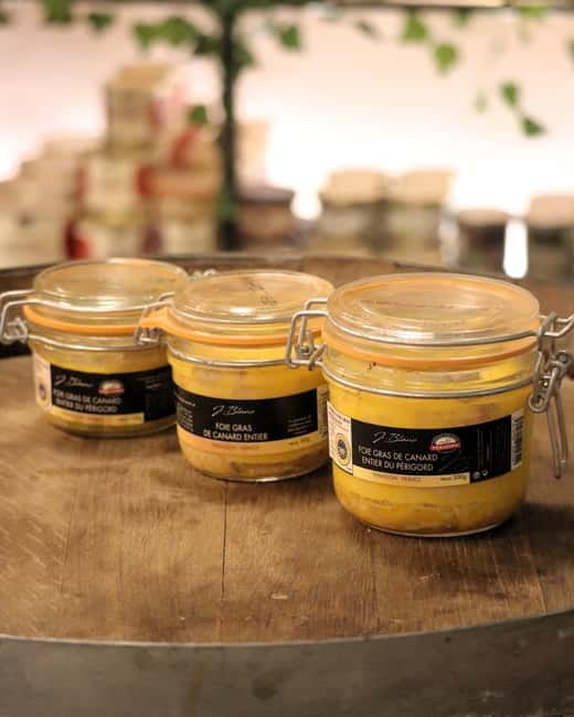 Paris: Tasting French wines - The Location and Atmosphere of La Cave du Canal