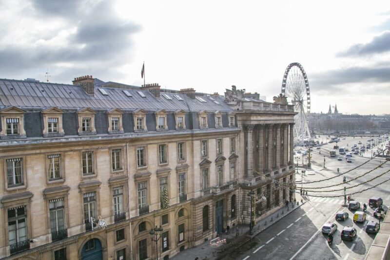 Paris: The Da Vinci Code Walking Tour with a Local Guide - Key Points