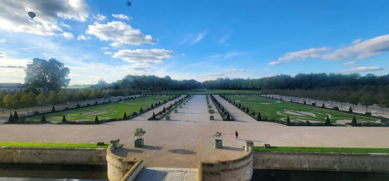 Paris to Loire Valley Castles Chambord & Chenonceau -DayTrip - Wine Tasting Experiences at the Castles