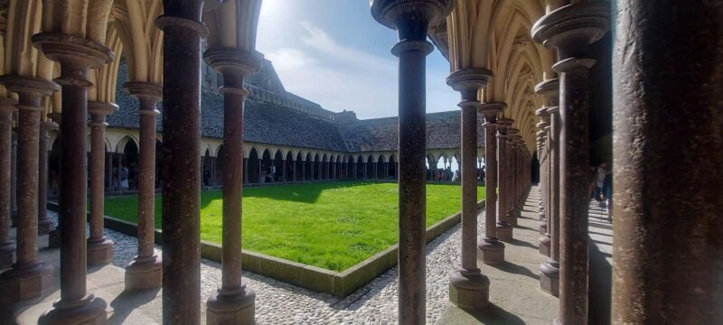 Paris to Mont Saint-Michel Day Trip in luxury van Live Guide - Frequently Asked Questions