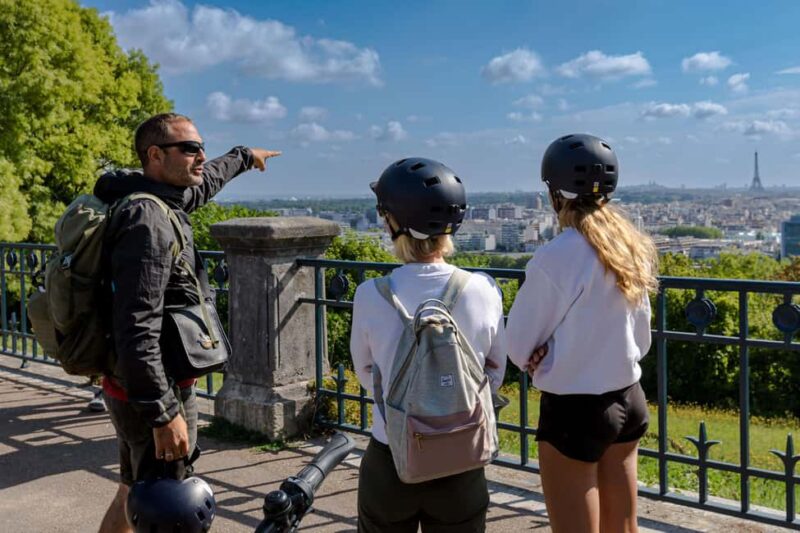 Paris to Versailles by electric bike - Nature and discovery ride - Crossing the Parc de lÎle Saint-Germain and exploring modern art