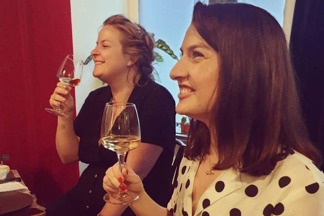 Paris Top Sights Half Day Walking Tour + Wine Tasting Experience - Starting Point and How the Tour Begins in Montmartre