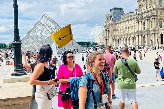 Paris TV Character Walking Tour with Optional Seine River Cruise - The Guide’s Role and Tour Pacing