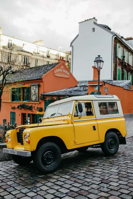 Paris: Ultimate Private City Tour in a Vintage Land Rover - Iconic Monuments in a Stylish Vintage Vehicle