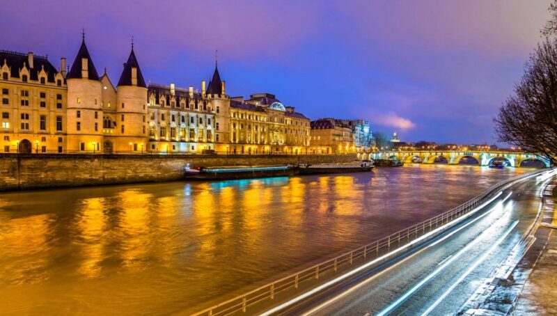 Paris: Valentine's Day Dinner Cruise on the Seine River - Starting Point and Boarding Details