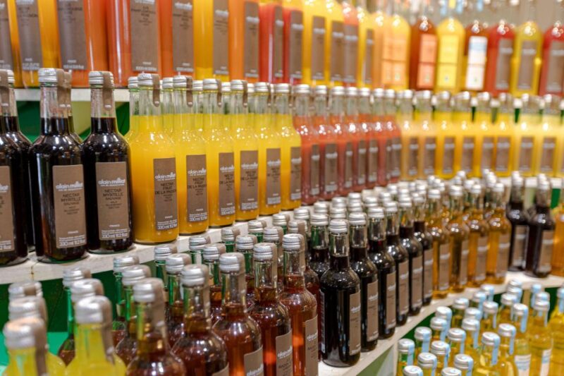 Paris: Versailles Palace and Queen Hamlet E-Bike Tour - Starting Point and Logistics in Paris